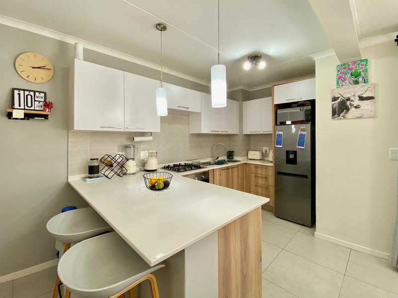 To Let 1 Bedroom Property for Rent in Modderfontein Gauteng