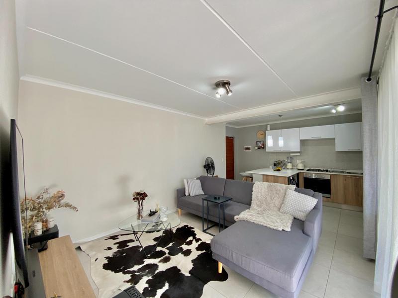 To Let 1 Bedroom Property for Rent in Modderfontein Gauteng