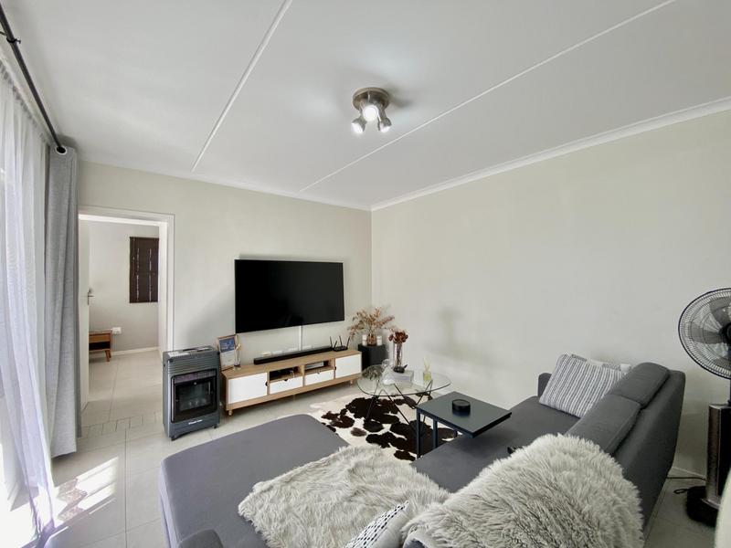 To Let 1 Bedroom Property for Rent in Modderfontein Gauteng