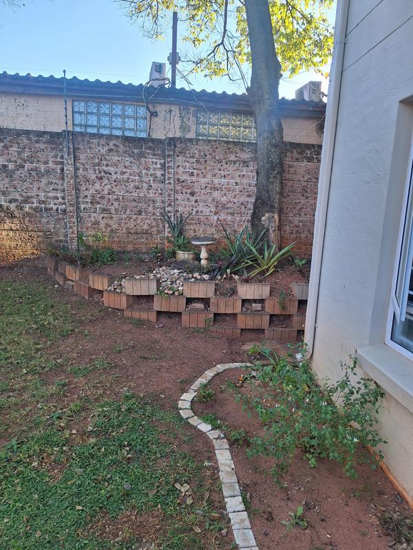 To Let 1 Bedroom Property for Rent in Ferndale Gauteng