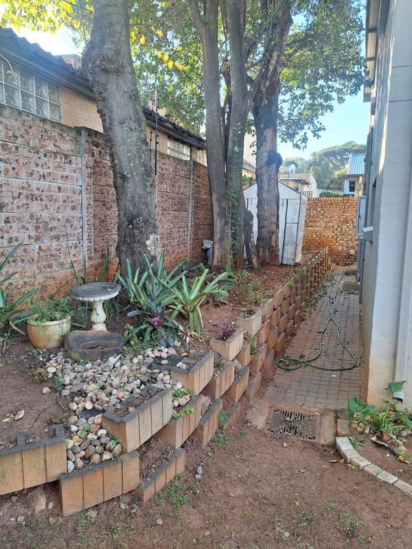 To Let 1 Bedroom Property for Rent in Ferndale Gauteng