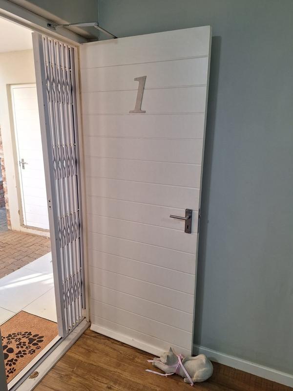 To Let 1 Bedroom Property for Rent in Ferndale Gauteng
