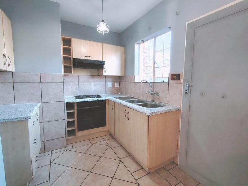 2 Bedroom Property for Sale in Monavoni Gauteng