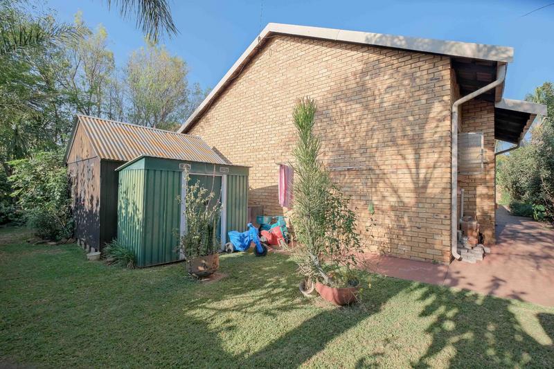 3 Bedroom Property for Sale in Wierdaglen Estate Gauteng