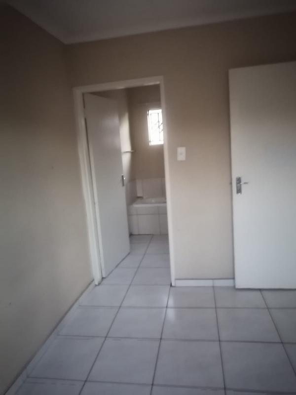 2 Bedroom Property for Sale in Elandspoort Gauteng