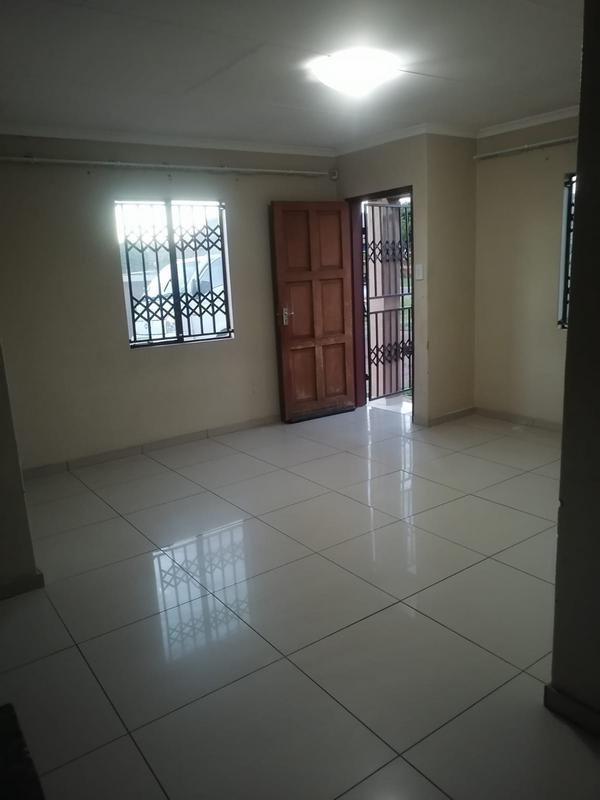 2 Bedroom Property for Sale in Elandspoort Gauteng