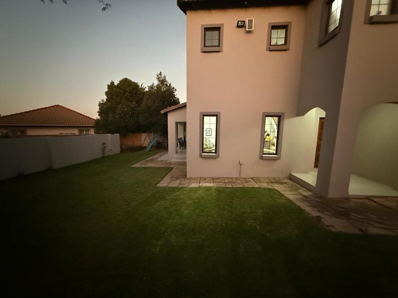 3 Bedroom Property for Sale in Thatchfield Gauteng