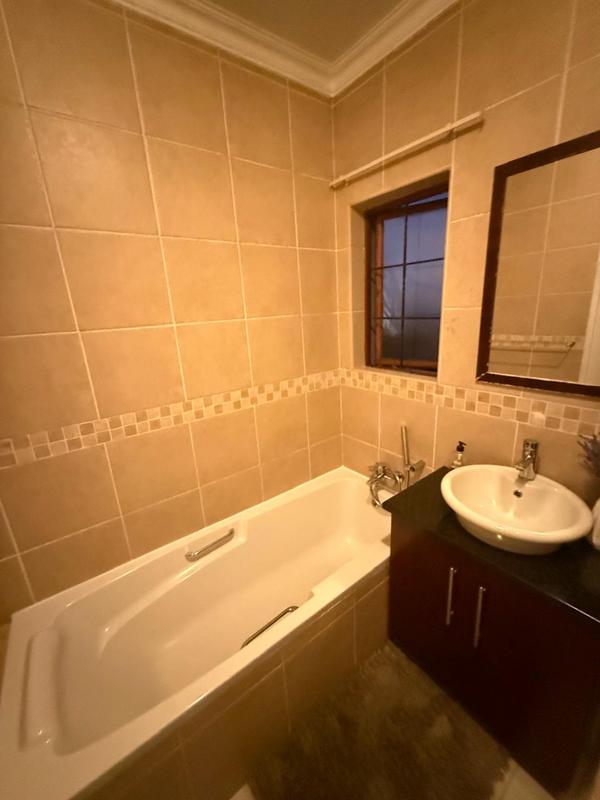 3 Bedroom Property for Sale in Thatchfield Gauteng