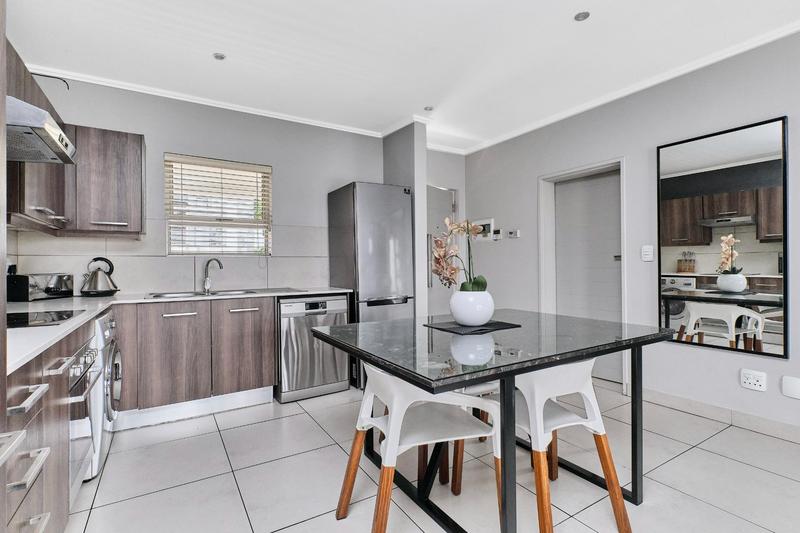 To Let 2 Bedroom Property for Rent in Morningside Gauteng