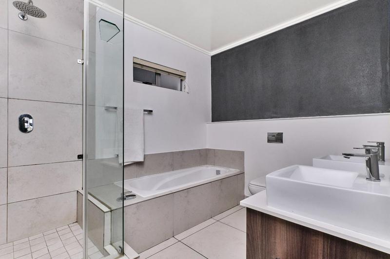 To Let 2 Bedroom Property for Rent in Morningside Gauteng