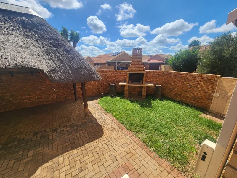 3 Bedroom Property for Sale in Magalieskruin Gauteng