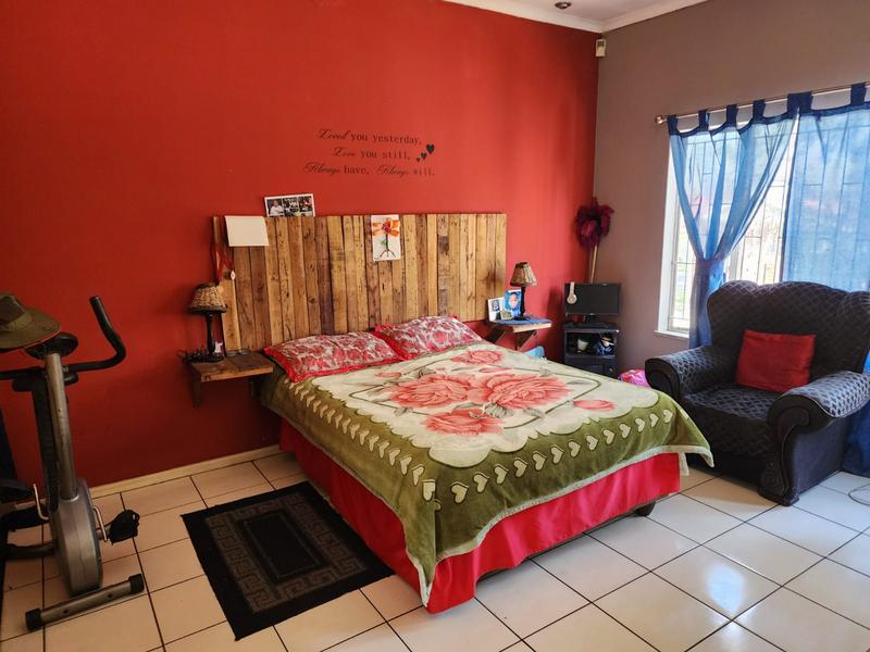 4 Bedroom Property for Sale in Florentia Gauteng