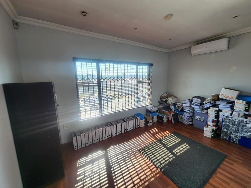 Commercial Property for Sale in New Redruth Gauteng