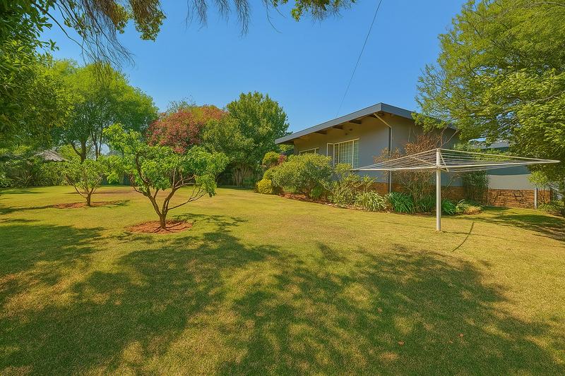 5 Bedroom Property for Sale in Elardus Park Gauteng