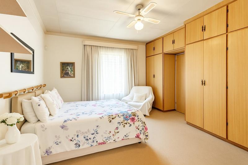5 Bedroom Property for Sale in Elardus Park Gauteng