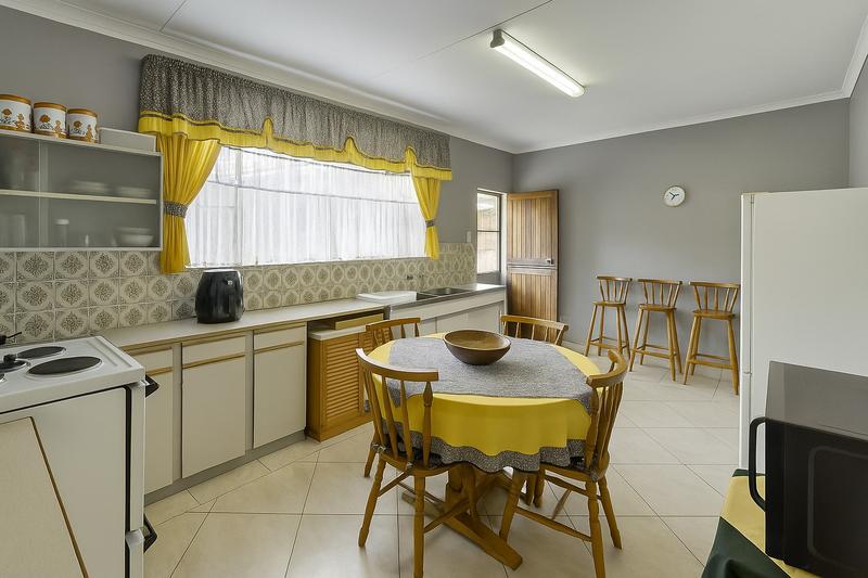 5 Bedroom Property for Sale in Elardus Park Gauteng