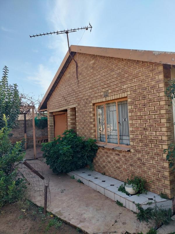 2 Bedroom Property for Sale in Orange Farm Gauteng