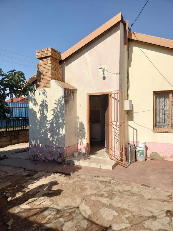 2 Bedroom Property for Sale in Orange Farm Gauteng