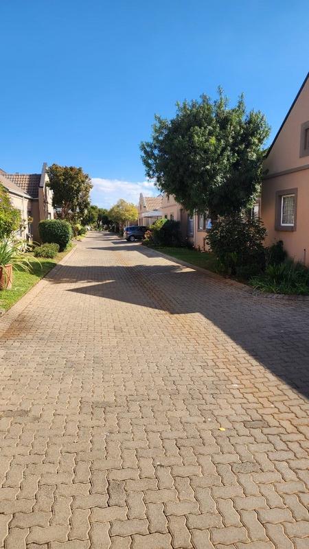 2 Bedroom Property for Sale in Annlin Gauteng