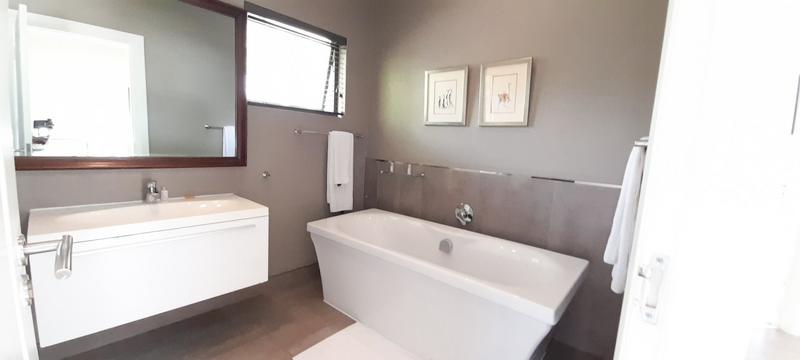 To Let commercial Property for Rent in Sandown Gauteng
