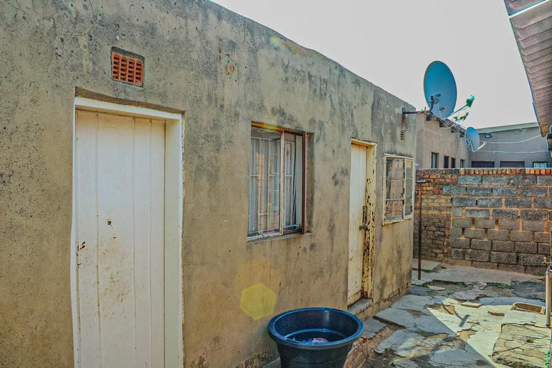 2 Bedroom Property for Sale in Tembisa Gauteng
