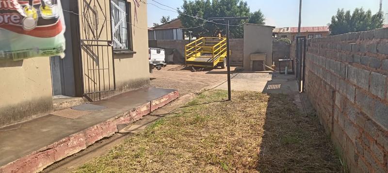 2 Bedroom Property for Sale in Palm Ridge Gauteng