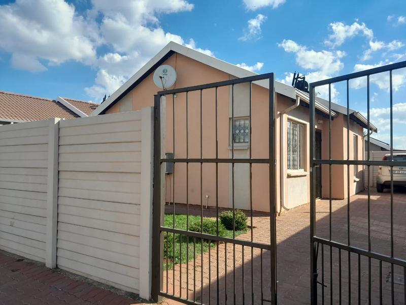 2 Bedroom Property for Sale in Sky City Gauteng