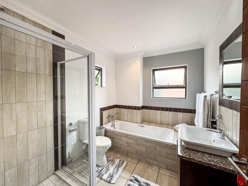 4 Bedroom Property for Sale in Midstream Hill Gauteng
