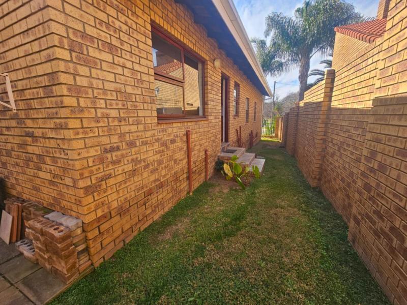 3 Bedroom Property for Sale in Blue Gill Estate Gauteng