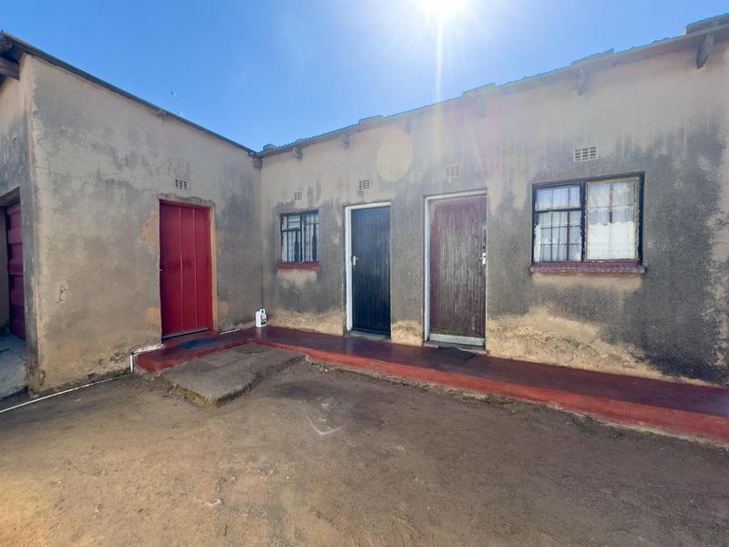 2 Bedroom Property for Sale in Emdeni Gauteng