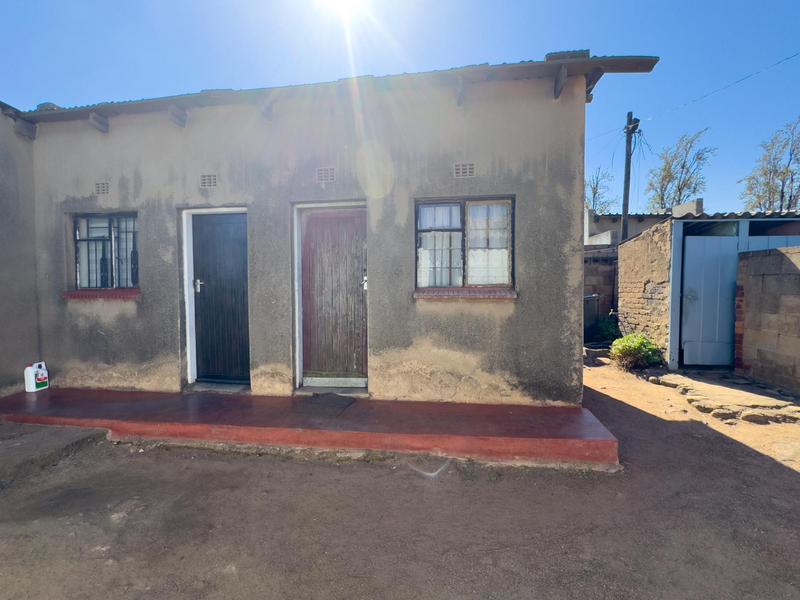 2 Bedroom Property for Sale in Emdeni Gauteng
