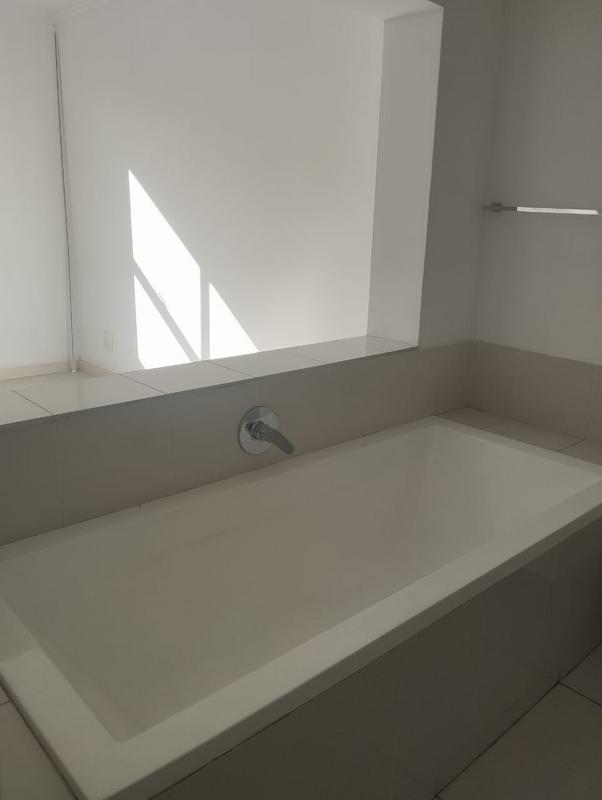 To Let 2 Bedroom Property for Rent in Morningside Gauteng