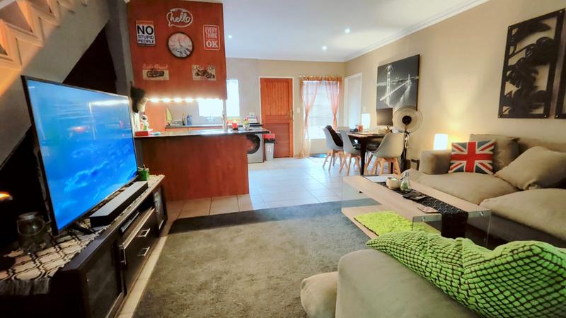 2 Bedroom Property for Sale in Annlin Gauteng