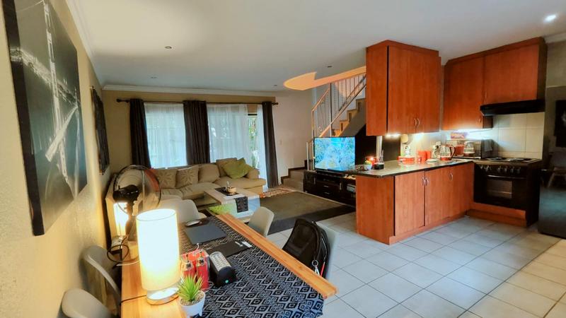 2 Bedroom Property for Sale in Annlin Gauteng