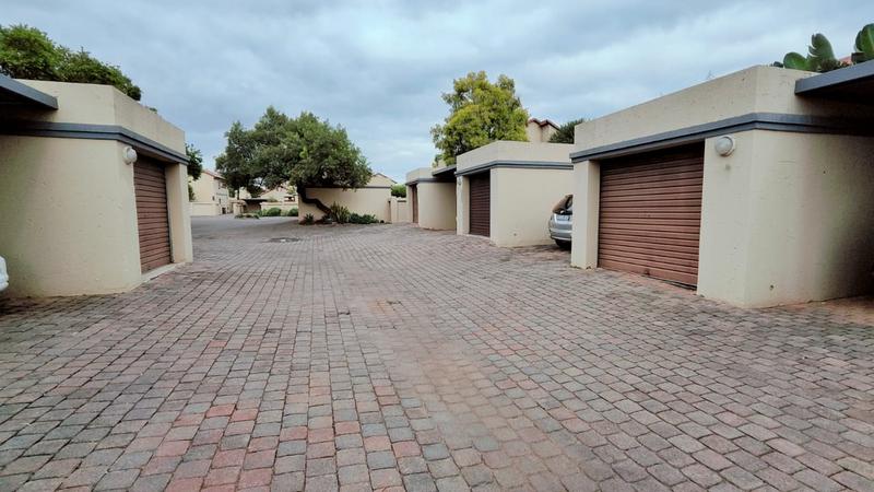 2 Bedroom Property for Sale in Annlin Gauteng