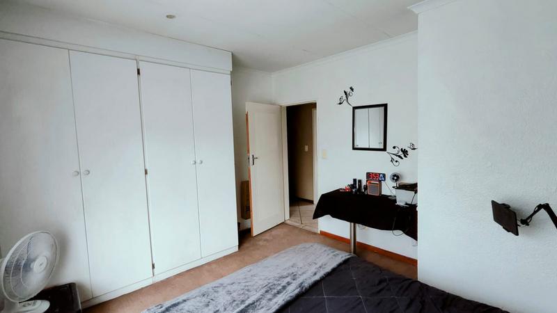 2 Bedroom Property for Sale in Annlin Gauteng