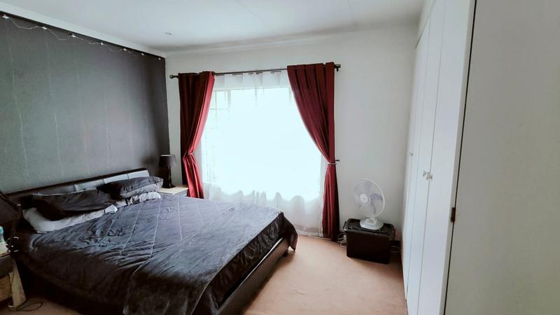 2 Bedroom Property for Sale in Annlin Gauteng