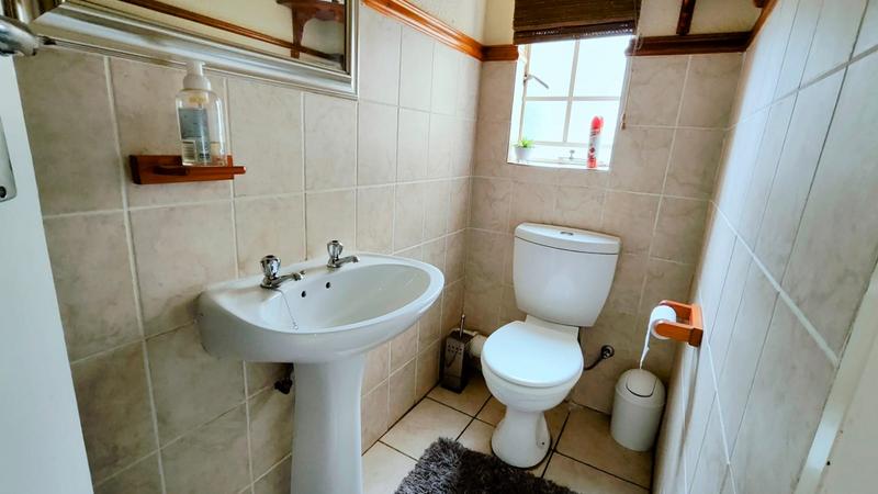 2 Bedroom Property for Sale in Annlin Gauteng
