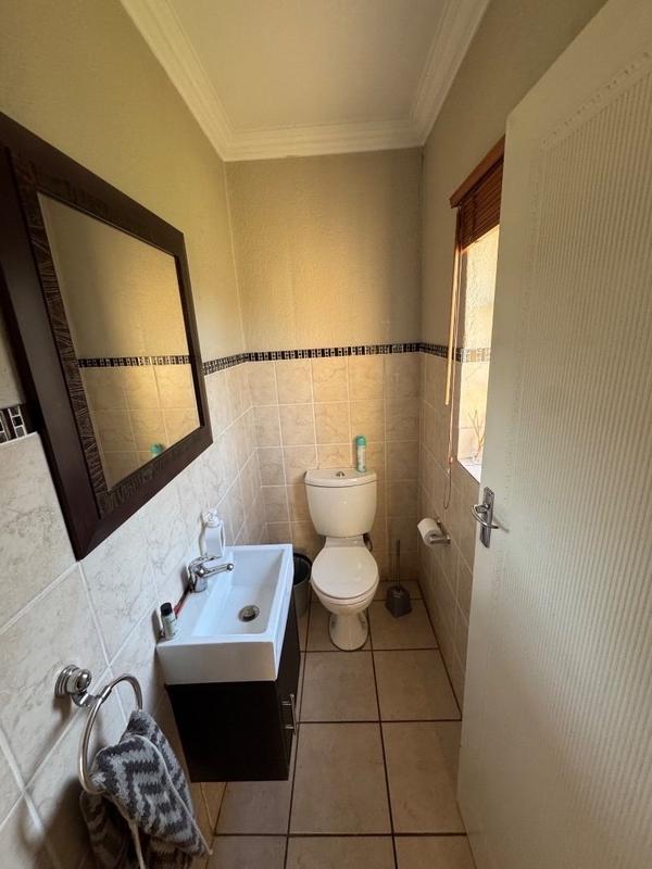 3 Bedroom Property for Sale in Annlin Gauteng