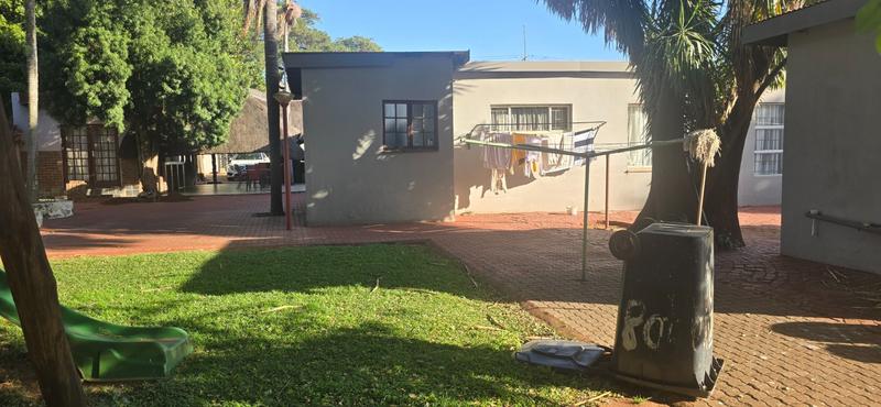 5 Bedroom Property for Sale in Sinoville Gauteng