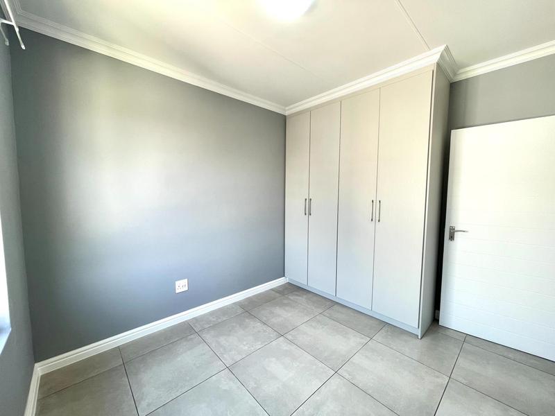 To Let 3 Bedroom Property for Rent in Glen Austin Gauteng