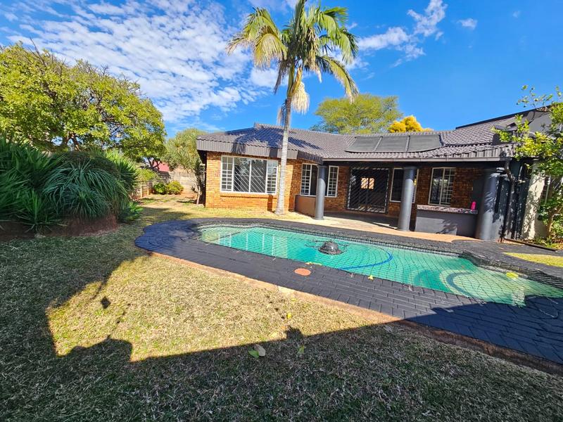 4 Bedroom Property for Sale in Doornpoort Gauteng