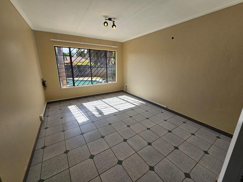 4 Bedroom Property for Sale in Doornpoort Gauteng