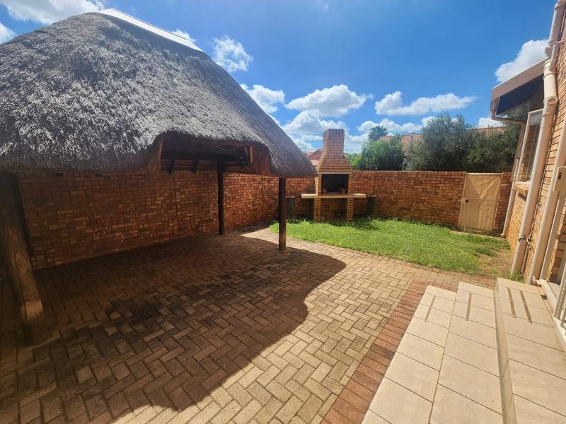 3 Bedroom Property for Sale in Magalieskruin Gauteng