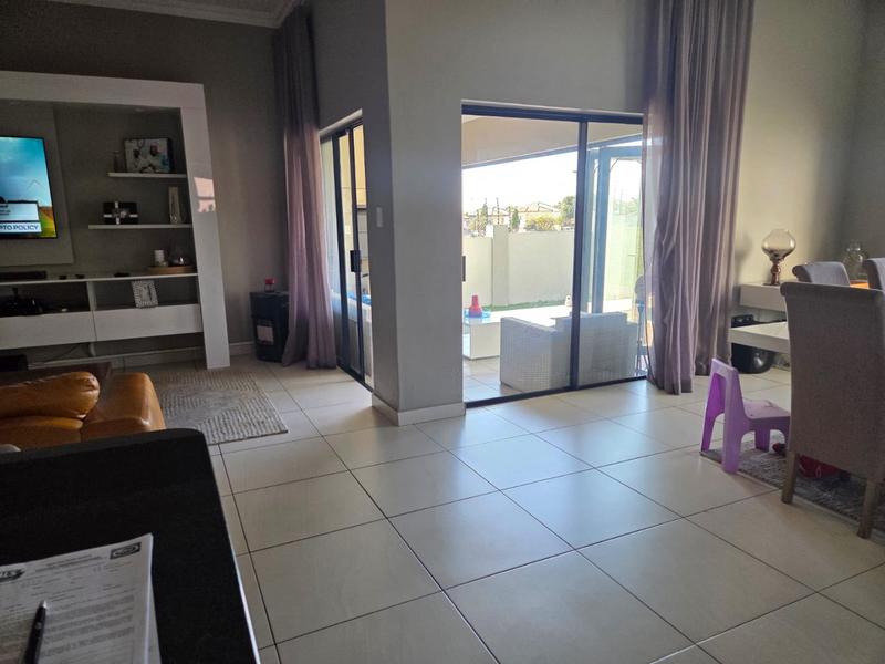 3 Bedroom Property for Sale in Magalieskruin Gauteng