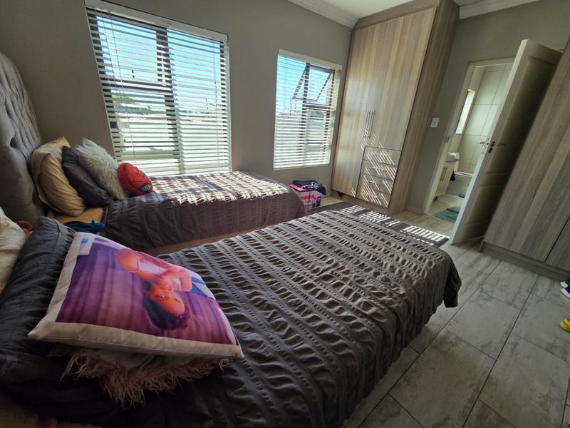 3 Bedroom Property for Sale in Magalieskruin Gauteng