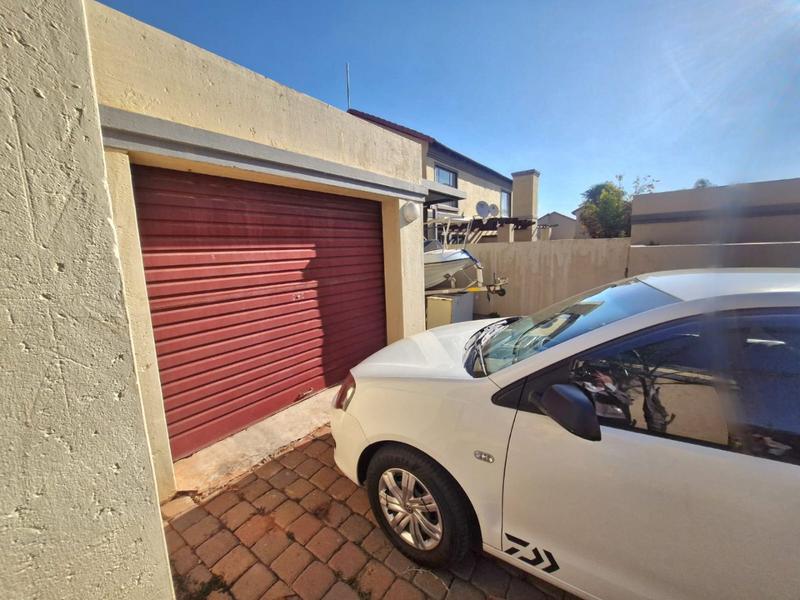 2 Bedroom Property for Sale in Annlin Gauteng