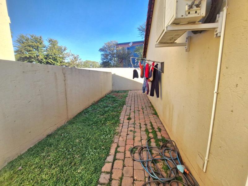 2 Bedroom Property for Sale in Annlin Gauteng