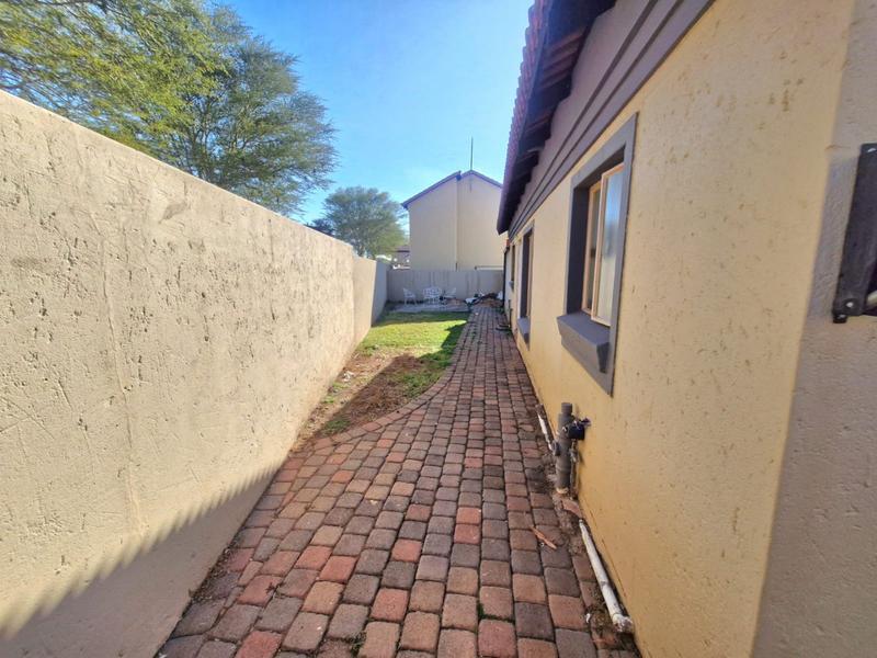 2 Bedroom Property for Sale in Annlin Gauteng