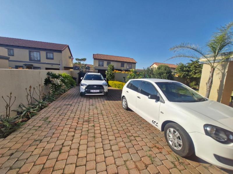 2 Bedroom Property for Sale in Annlin Gauteng
